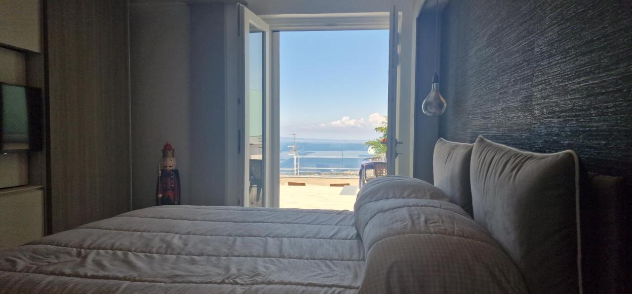 En Suite Bedroom Blue Moon Piano di Sorrento Exterior photo