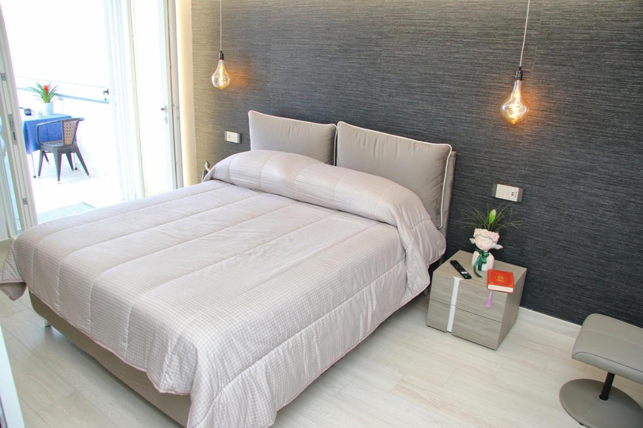 En Suite Bedroom Blue Moon Piano di Sorrento Exterior photo