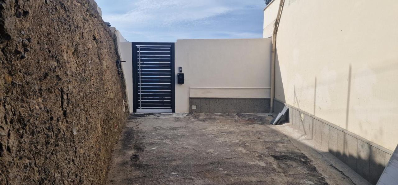 En Suite Bedroom Blue Moon Piano di Sorrento Exterior photo