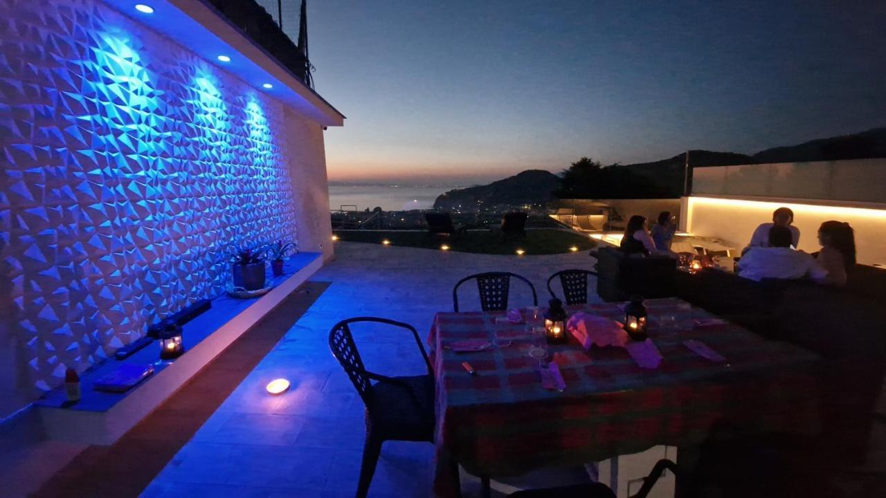 En Suite Bedroom Blue Moon Piano di Sorrento Exterior photo