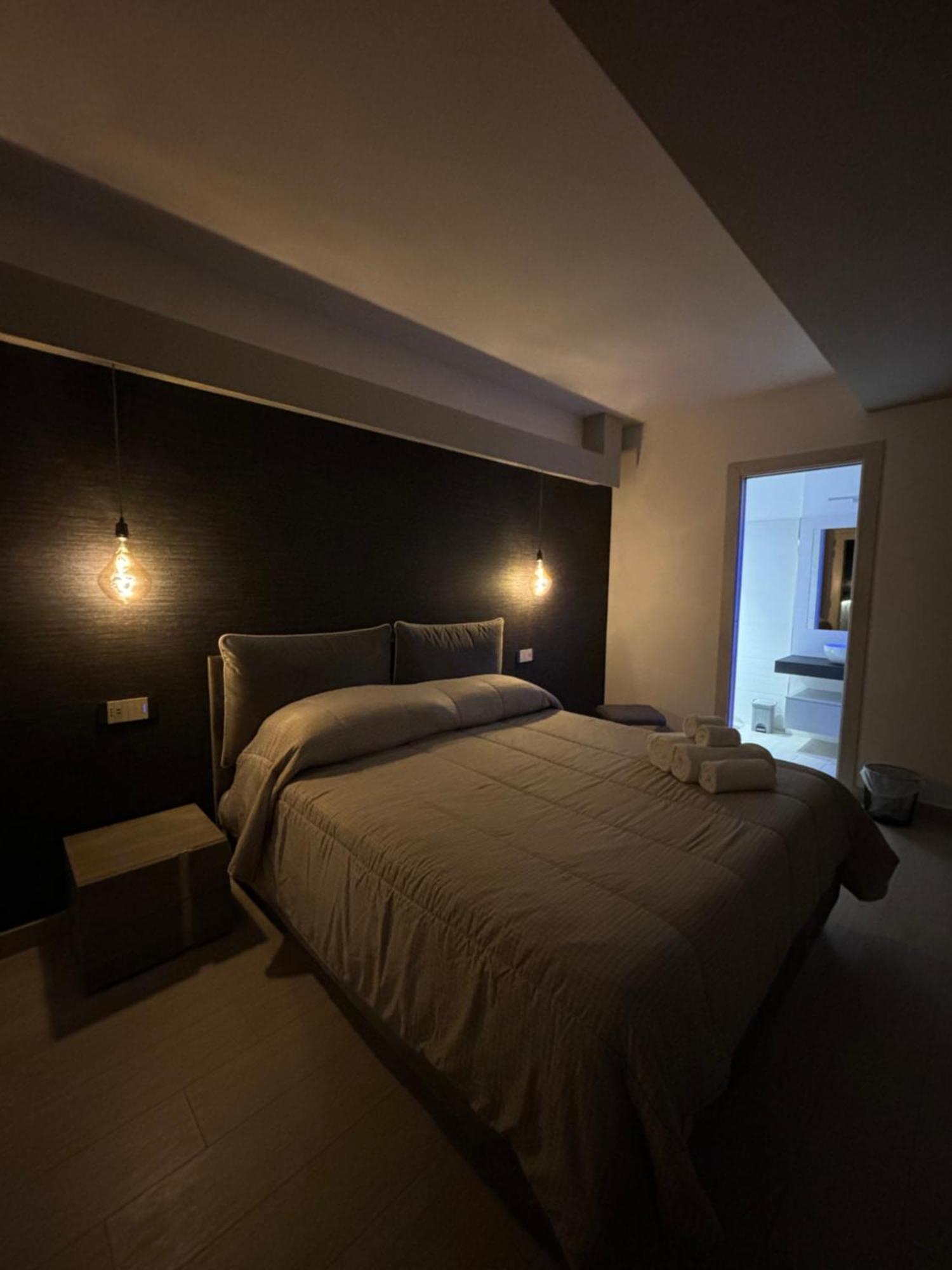 En Suite Bedroom Blue Moon Piano di Sorrento Exterior photo