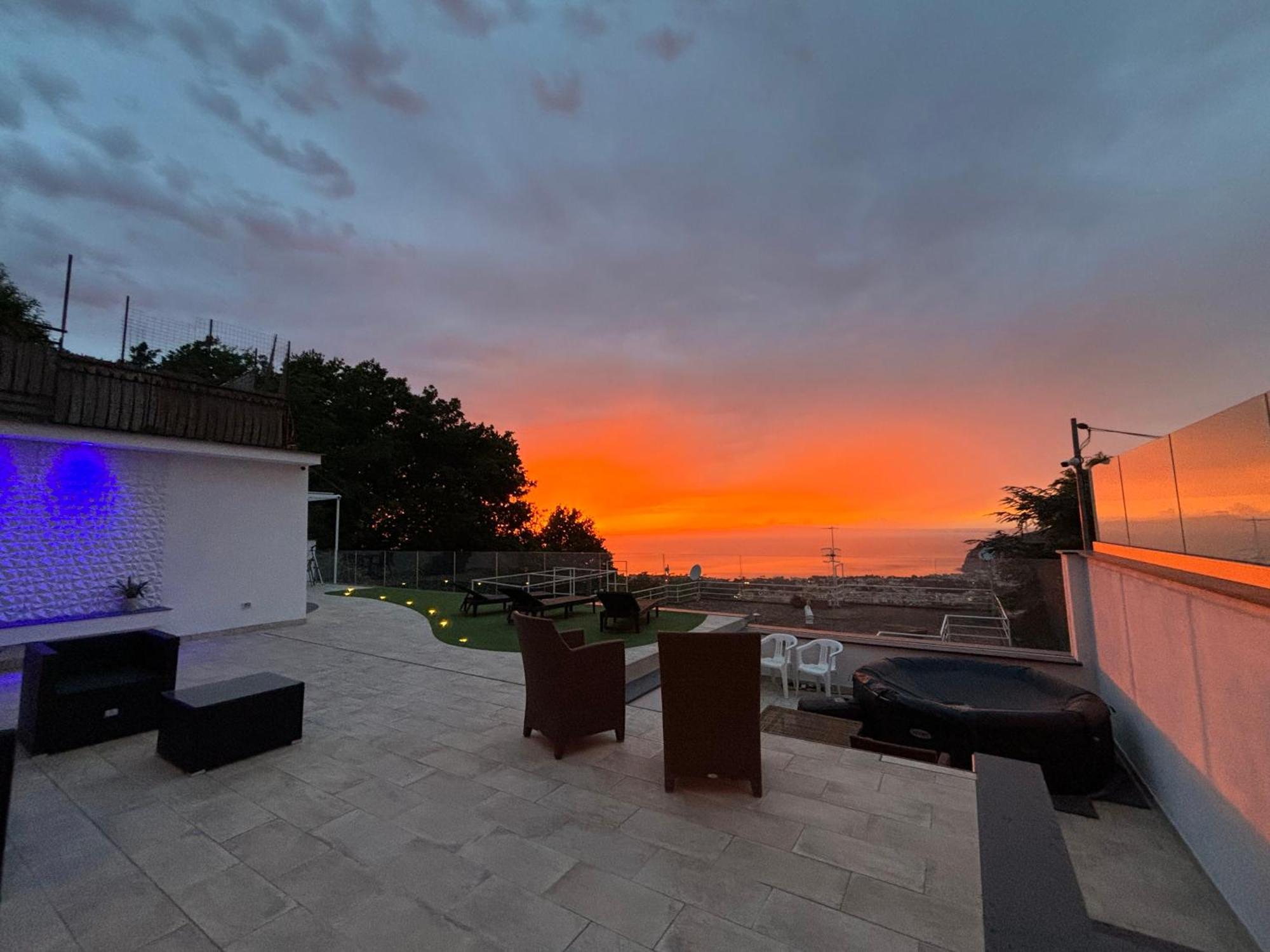 En Suite Bedroom Blue Moon Piano di Sorrento Exterior photo